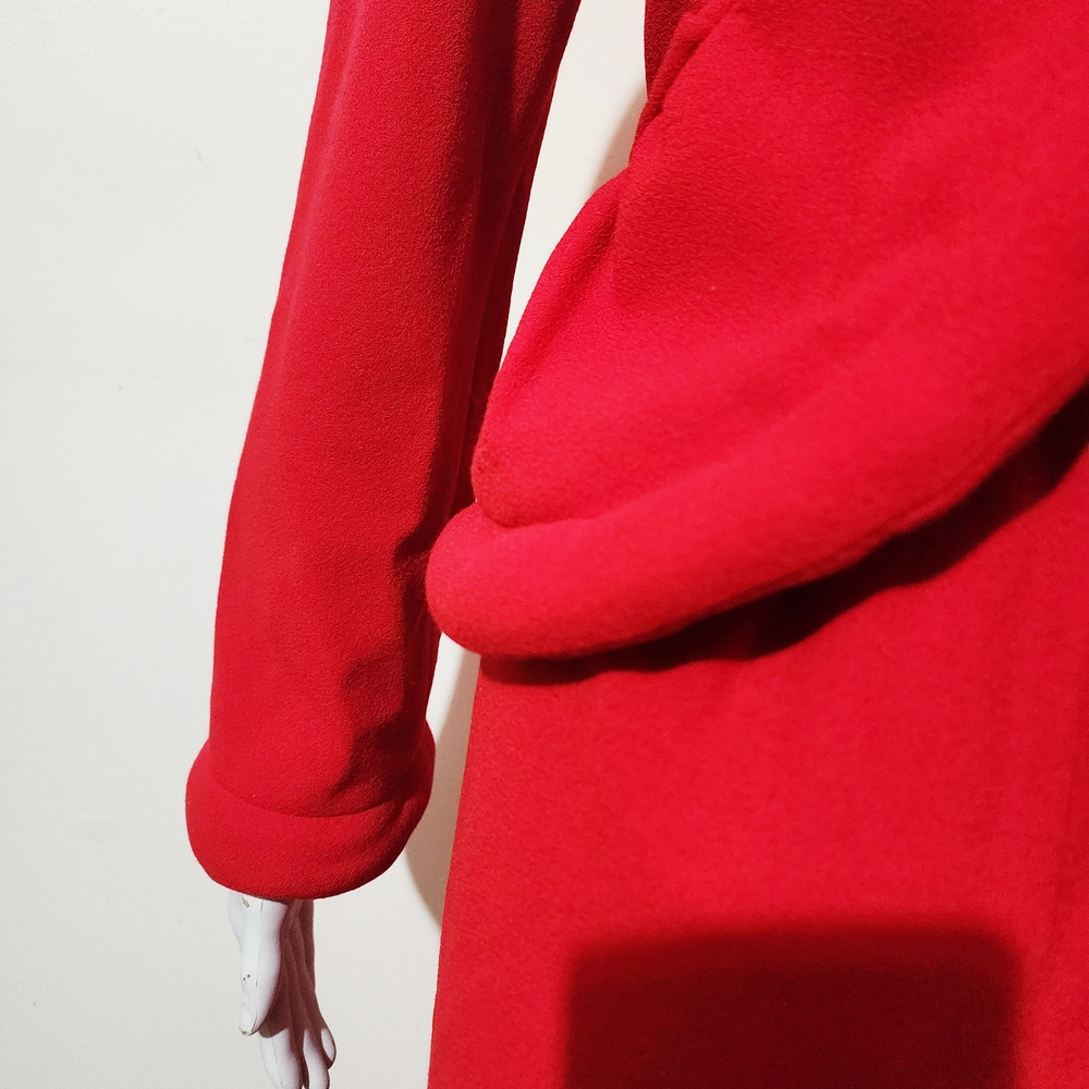 Red Two-Piece Skirt Set - Picture 6 of 12